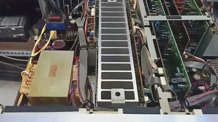 Denon AVR 3200 em này tích hợp luôn giải mã cáp Quang công suất 265w đt 0915550645 giá 2tr8