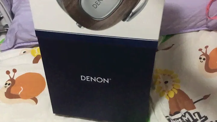 Super fast unboxing of the legendary Denon AH-MM400