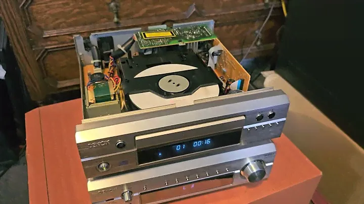 Nice old high-end Denon DCD-F101 CD Player & stereo FM Radio amp DRA-F101 & is fixed with a new belt