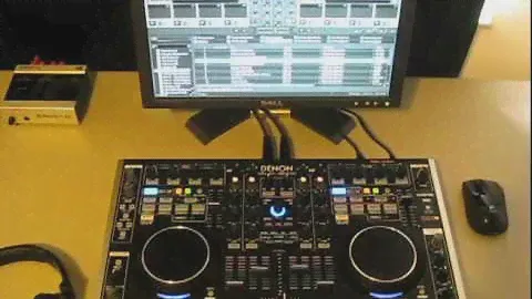 Видеообзор цифрового DJ-контроллера Denon DN-MC6000