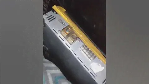 Amplificador Denon PMA-700V