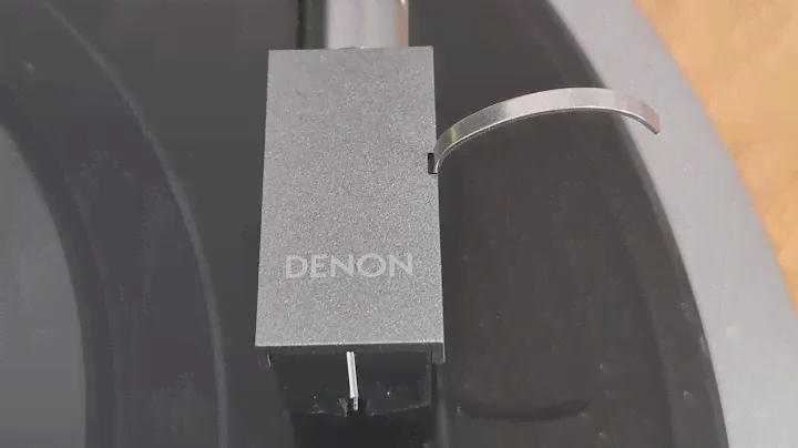 Denon DL-A110 + Denon PMA-A110. Mark Knopfler (video 121).
