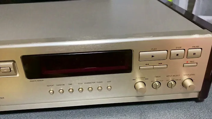 ハードオフ！これぞジャンク！DENON DMD-1500