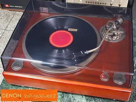 DENON DP-1300MKII... DENON высококачественный аналоговый плейер... (DENON DL-8 в комплекте / товар в хорошем состоянии)